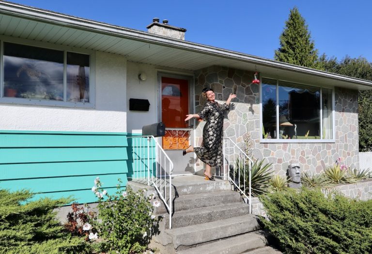 Embracing a Midcentury Lifestyle
