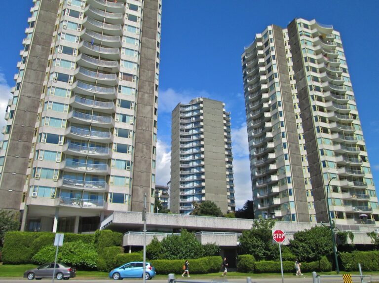 Beach Towers 1 1 768x574