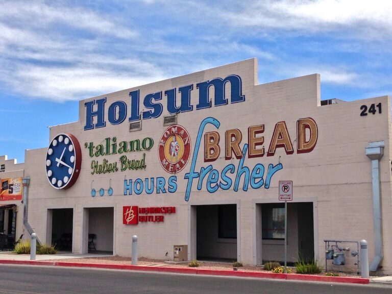 Holsum Design Center 1 768x576