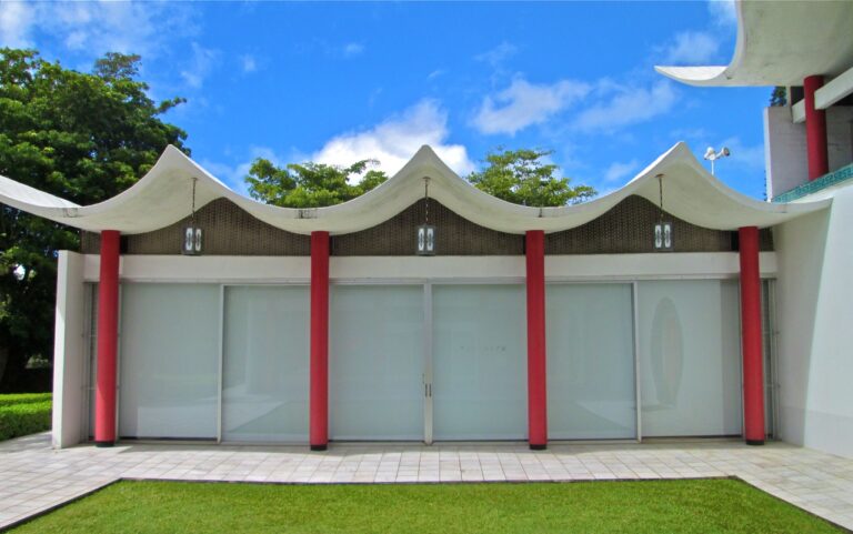 Pali Highway Churches 10 1 768x481