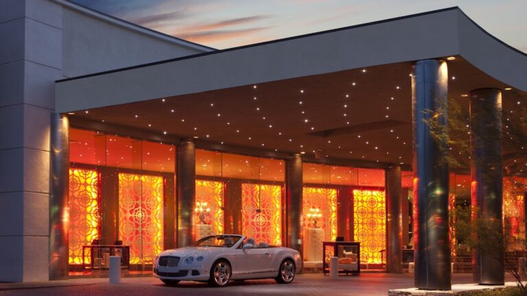 The Riviiera Entrance 1 768x432